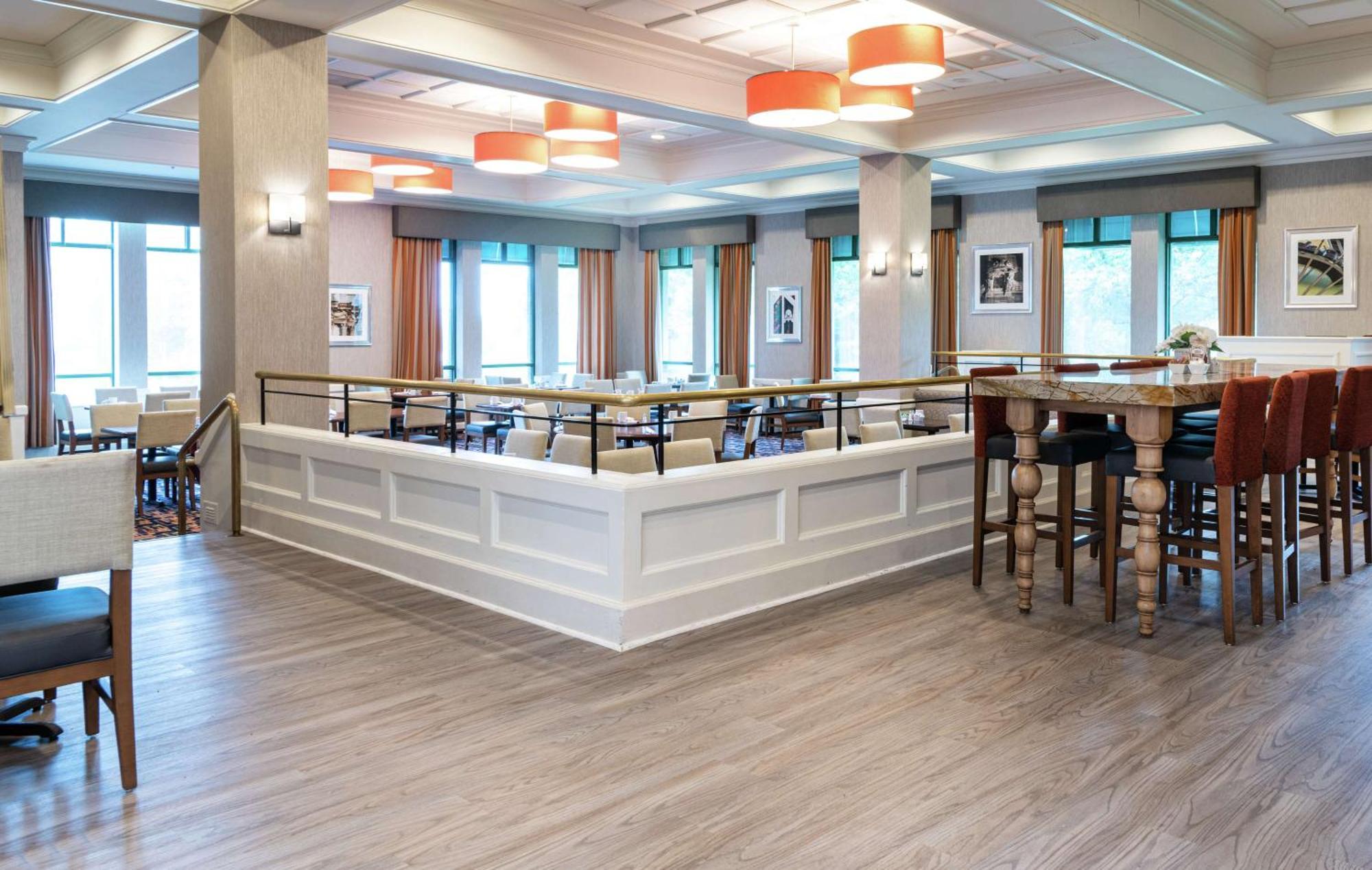 Hotel Doubletree By Hilton Philadelphia West 4*