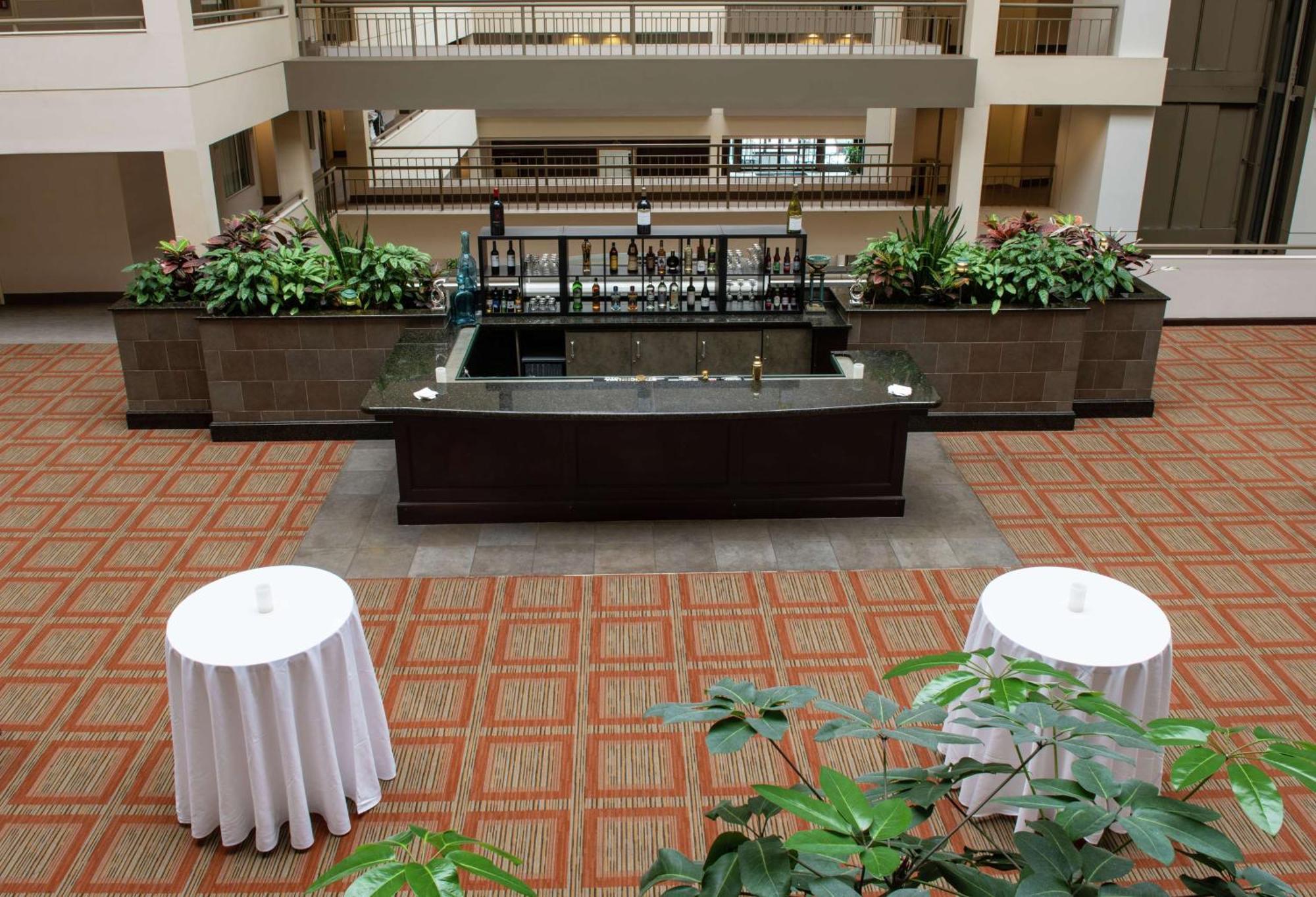 Hotel Doubletree By Hilton Philadelphia West 4*