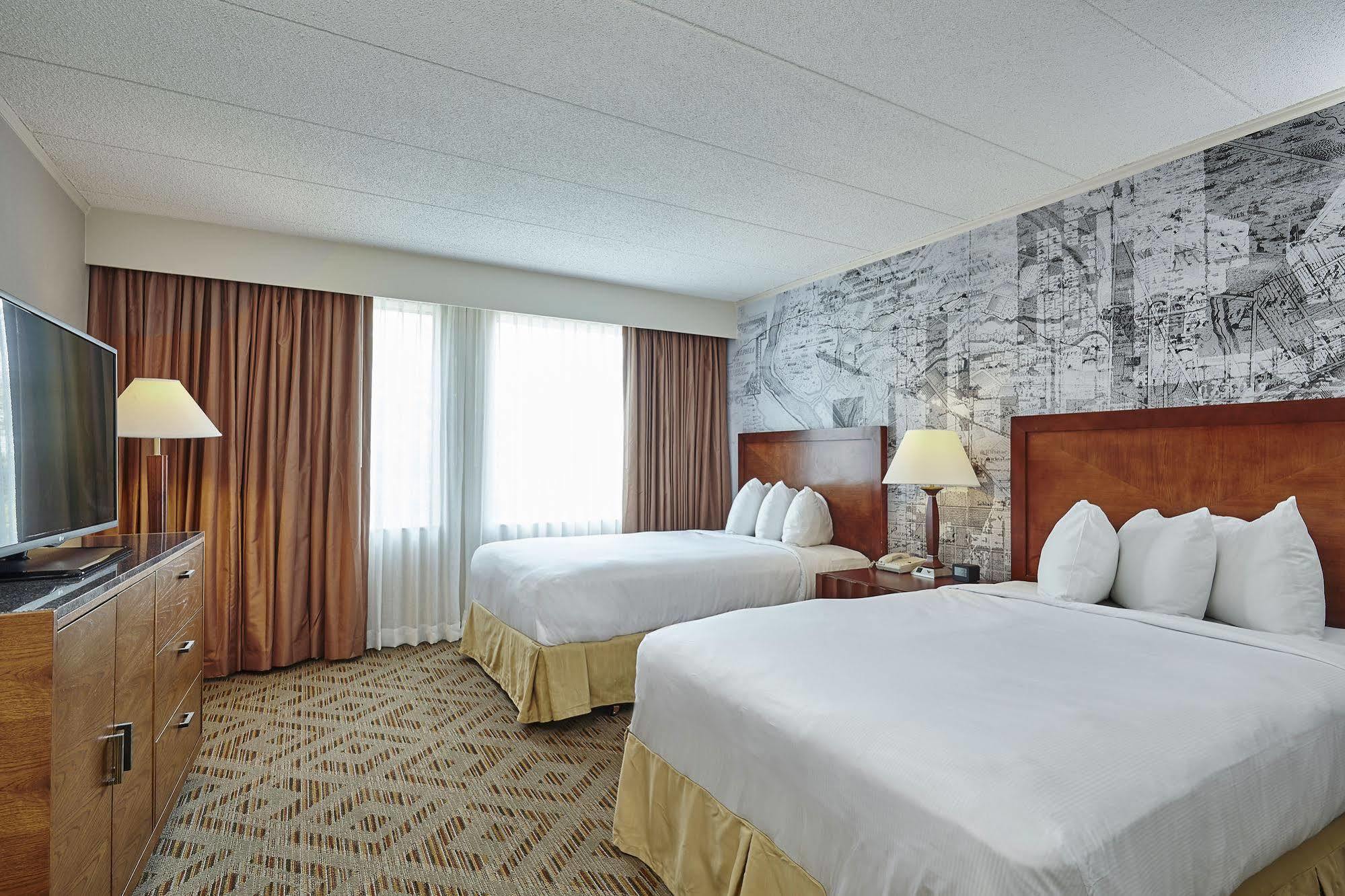 Doubletree By Hilton Philadelphia West Hotel 4*